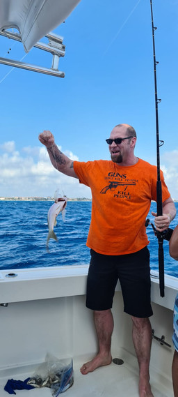 664f56_c024249690614fe2b9d86337ca8439f2~mv2