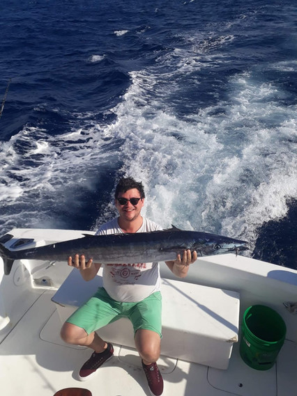 664f56_ceb8420dd1304457921478963f07c13f~mv2